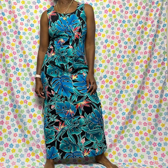 monstera leaf and birds of paradise dress. Vintage made in Hawaii. Size 12. - Picture 4 of 5